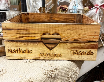 personalisierte Holzkiste Hochzeitsgeschenk Hochzeit Geschenke für das Brautpaar Kiste Erinnerungskiste Holzbox Obstkiste Weinkiste