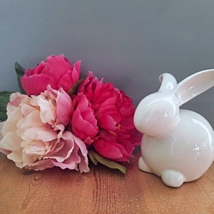 Ceramic Bunny Rabbit - White - Scandi - Nordic - Decoration - Mantlepiece - White Ceramic - Easter - Spring Decor