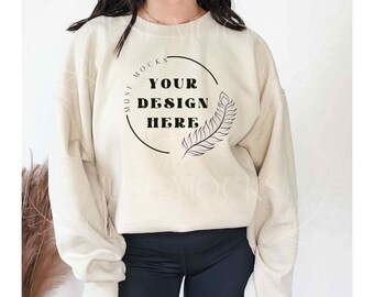 sand gildan crewneck