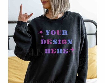 Gildan 18000 Mockup Black Gildan Sweatshirt Mockup Model Mockup Mock ups Gildan 18000 Black Mockup sweatshirt mockup Hoodie Mock Crewneck