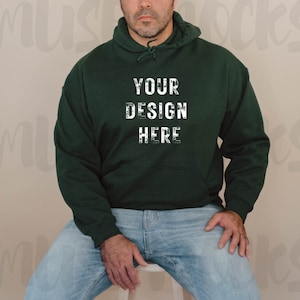 Gildan 18500 Mockup Gildan Mockup Mockup Wald Grün Gildan Hoodie Hoodie Mockup Man Green Hoodie Mockup Gildan Mockups Trendy Mockups 18500