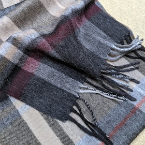 Beautiful Soft 100% Wool Burgundy Beige Grey Check Mens and Ladies Scarf Black Plaid Woollen