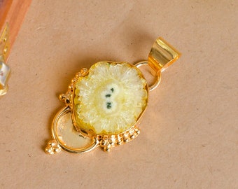 Solar Quartz Pendant, Designer Pendant, Unique Pendant, Boho Necklace ,Gift Pendant ,Chain Necklace, Gemstone Jewelry, Party Wear Pendant