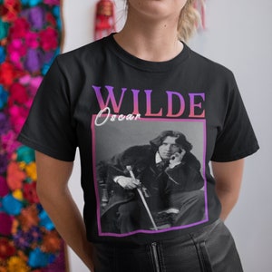 Oscar Wilde Shirt, Oscar Wilde, Oscar Wilde TShirt, Oscar Wilde T-shirt, Oscar Wilde Book, Playwright Gift, Poetry T Shirt, Irish Poetry