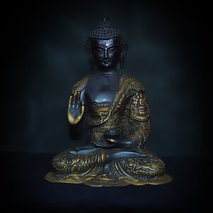 Large Antique Brass Buddha Statue - Handcrafted Meditation Idol for Home Decor and Spiritual Gifts