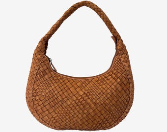 Borsa a tracolla in pelle intrecciata color cognac – Hobo fatta a mano con fodera interamente in pelle e tracolla