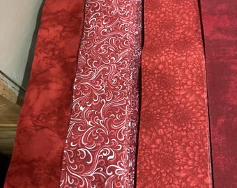 21-247 - Red Blends & White Variety - 2.5 inch strips  - Layer Pack - 2 of each of 10 for total of 20 Strips per roll