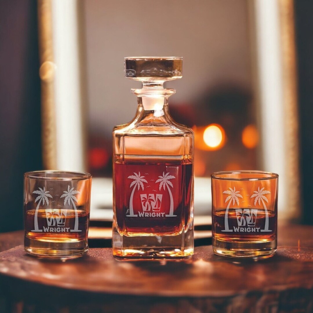 Personalized Whiskey Decanter Set With Glasses / Whiskey Glasses / Groomsmen Gift / Christmas ...