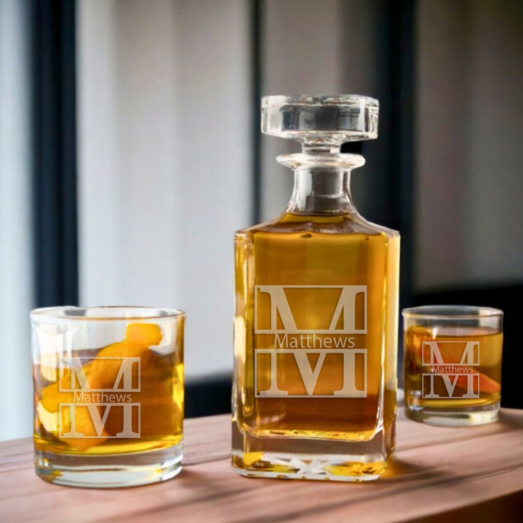 Personalized Whiskey Decanter Set With Glasses / Whiskey Glasses / Groomsmen Gift / Christmas ...
