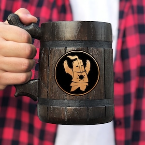 Praise The Sun Knight Mug Gamer Gift For Him Custom Wooden Beer Mug Beer Stein Custom Beer Tankard Gift for Husband Mug Geek Gift for Gamer