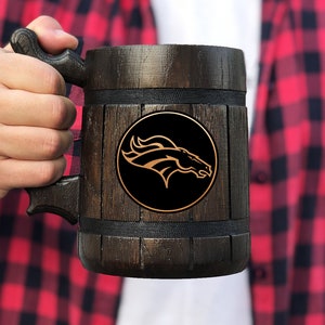 Denver Broncos bierpul gepersonaliseerd cadeau voor hem Vaderdag cadeau American Football fan geschenken houten pul bierpul cadeau voor man