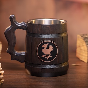 Chocobo Bierkrug aus Holz Final Fantasy Geek Geschenk für Gamer Becher Bierkrug Bierkrug aus Holz Personalisiertes Gamer Geschenk für Ihn Geschenk für Mann