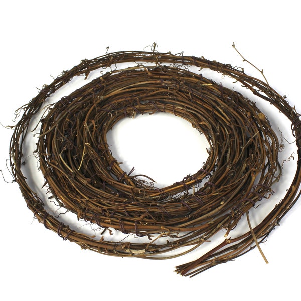 15ft Long naturally dried grapevine garland
