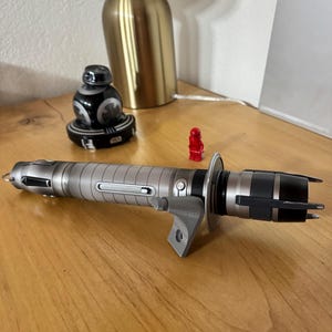 D-Ring Lightsaber Universal Wall Mount Hanger