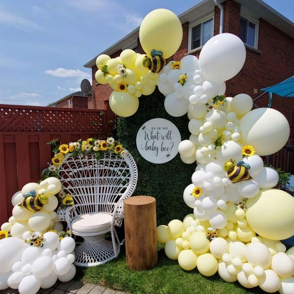 129Pcs Yellow White Bee Balloon Garland Arch Kit Foil Bumble Bee Balloons for Baby Shower Gender Reveal Day Decoration