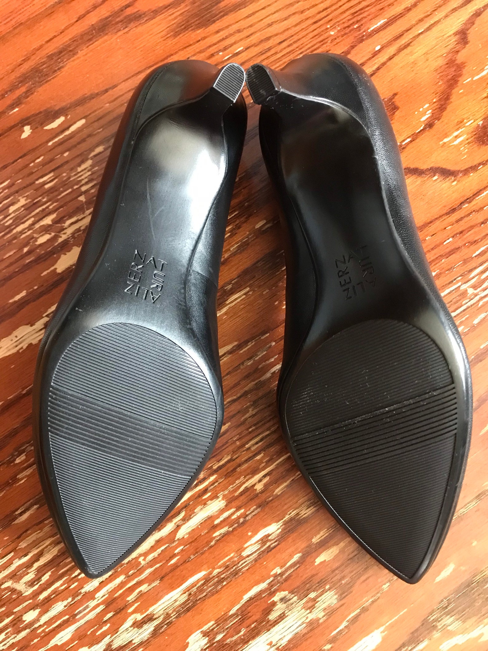 black pumps size 8.5