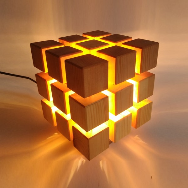 Lampe cube en bois, lampe cube, lampe de table, carré, cube, GU9, LED, design, lampe en bois, éclairage latéral, lampe décorative, lampe