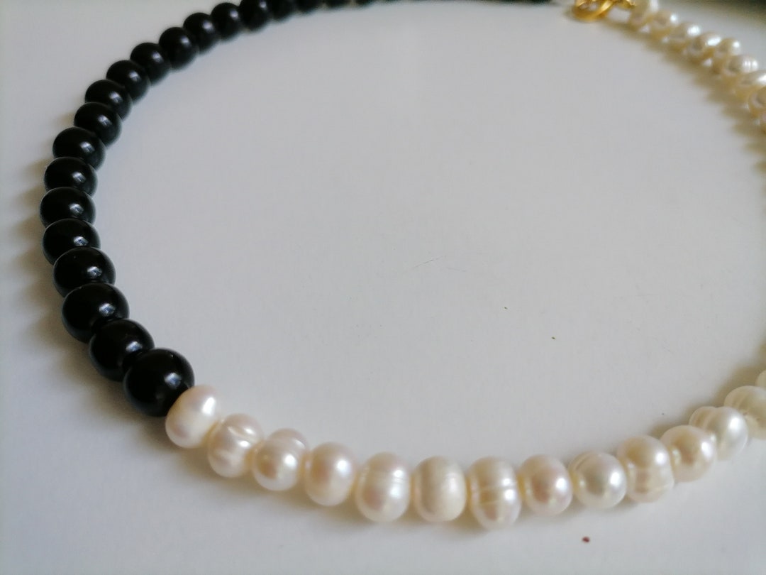 Half White Pearl Half Black Pearl Necklace Black-white Half - Etsy