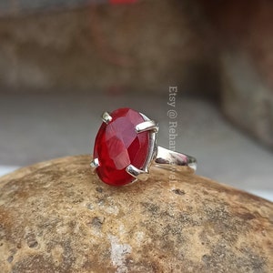 Natural Red Jade Dainty Ring, 925 Sterling Silver Ring, Unisex Ring, Handmade Silver Ring, Gift for Love, Dedicated Ring, Dainty Unisex Ring