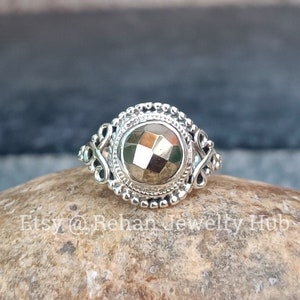 Anillo de plata de ley 925 con piedra preciosa de pirita dorada natural, anillo unisex de moda hecho a mano con forma de marquesa, anillo dedicado, anillo unisex delicado