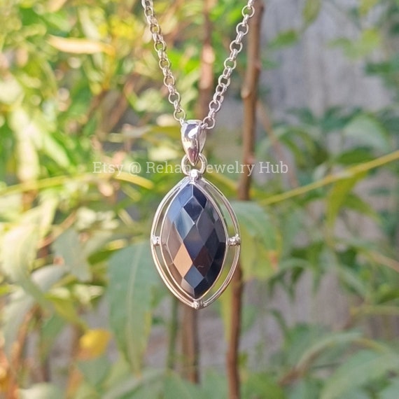 Natural Lovely Hematite Pendant 925 Sterling Silver Pendant