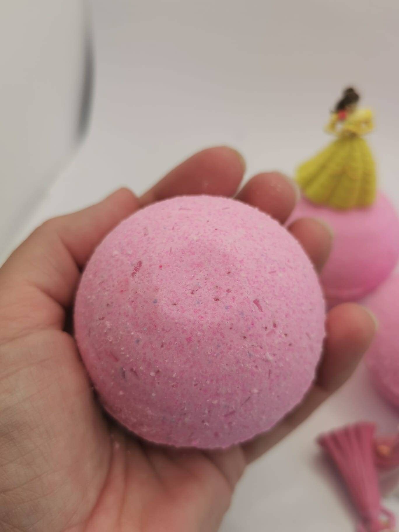 Princess Figure Surprise Bath Bomb / Disney Princess / Etsy UK