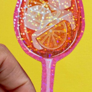 Adesivo olografico per cocktail Aperol Spritz - Adesivo artistico in vinile con illustrazione di cocktail, decalcomania per bottiglia d'acqua per laptop, adesivo per diario spazzatura per laptop