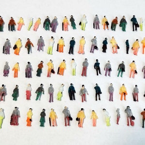 100 pieces figures &quot;Travelers&quot; (standing) 1-160 (N gauge) ready painted figure set model building diorama NEW model building accessories - shipping DE