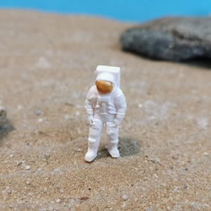Figurine d'astronaute H0 1:87 pour les astronautes spatiaux de la NASA Impression 3D en résine Diorama fini peint à la main rare Expédition depuis DE