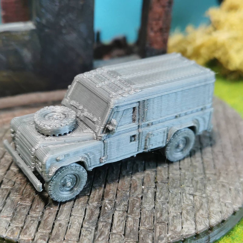 1/100 Modern Miniatures - Etsy UK