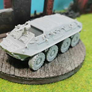 Maquette de véhicule de combat d&#39;infanterie russe BTR-60P | Wargaming 28 mm / 20 mm / 15 mm | Échelles 1/100 1/87 1/72 1/64 1/56 1/48
