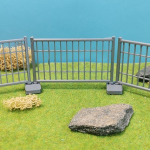 Bauzaun Set Im Maßstab 1:32 – 3 Zaunelemente & 6 Standfüße Für Modellbau & Dioramen