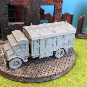 Canadian Military Pattern CMP 3T Command Truck LP C60L Truck Model Canada Reconnaissance Vehicle in scale 1/100 1/87 1/72 1/64 1/56 1/48