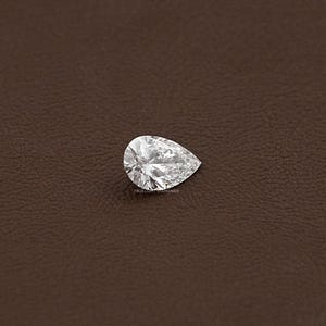 Pear Cut Lab Grown Loose Diamond / Eco Friendly Diamond For Customized Wedding Jewelry / Conflict Free Solitaire Diamond For Engagement Gift