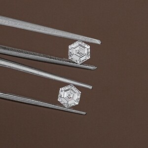 Hexagon Cut Eco Friendly Loose Diamond  0.10 To 0.50 Carat Lab Grown Solitaire Diamond  Hand Made Diamond For Jewelry  CVD Diamond Loose