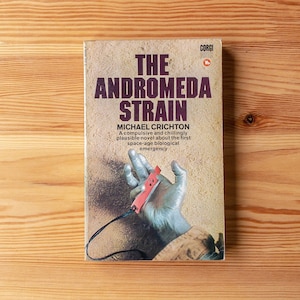 The Andromeda Strain - Michael Crichton - Corgi Books Science Fiction Paperback