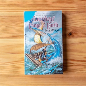 Viaggio al centro della Terra - Jules Verne - Aerie Paperback Books