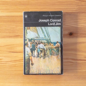 Lord Jim - Joseph Conrad - Penguin Modern Classics Books Paperback