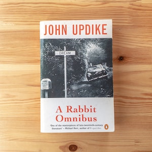 A Rabbit Omnibus - John Updike - Penguin Books Paperback
