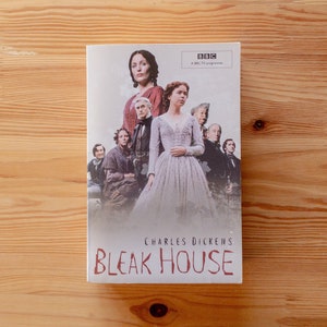 Bleak House - Charles Dickens - Penguin Popular Classics Paperback Books