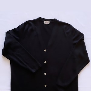 Vintage cardigan 100% merino wool &gt;&gt;&gt; Vintage pure merino wool cardigan