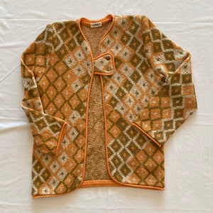 Vintage orange & white 70s mohair cardigan - Vintage orange and white 70s mohair cardigan