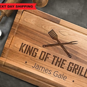 King of the Grill Cutting Board for Dad Griller, Personalized Father's Day Gift for Him, BBQ Gift for Men's Birthday, Grilling Gift for Men