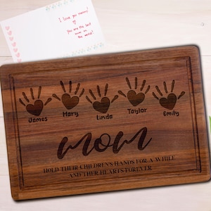 Personalized Cutting Boards for Mom, Custom Engraved  Christmas Gift for Mom Nana, Cooking Gifts for Mom, Gift From Grandkids, Kitchen Decor