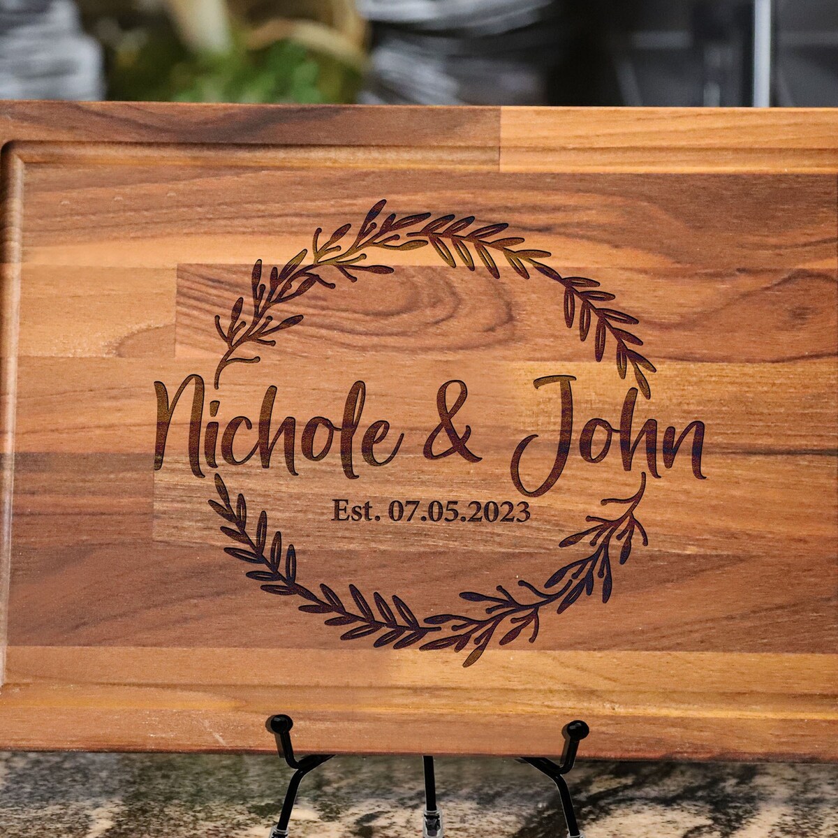 Personalized Handmade Cutting Board Farmhouse Wreath Design - Etsy