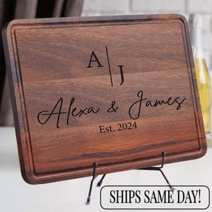 2025 Wedding Couple Name Gift, Wedding Gift & Anniversary Gift for couples, Housewarming Gift Home Decor, Custom cutting board for wedding