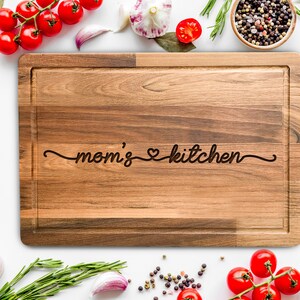 Personalized Cutting Board Gift for Mothers Christmas from Daughter, Custom Home Decor for Mom, Birthday Gift for Women, New Year Mom Gift