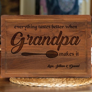 Custom Grandpa Gift for Christmas, Grandpa's Birthday Gift, Personalized Wooden Cutting Board For Grandfather, Papa Gift from Grandkids