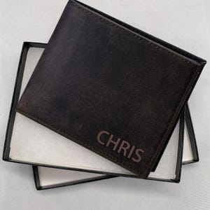 Billetera personalizada para hombre, billetera de cuero, regalo para él, billetera grabada, regalo de aniversario, regalo para novio, esposo, billetera personalizada para hombre