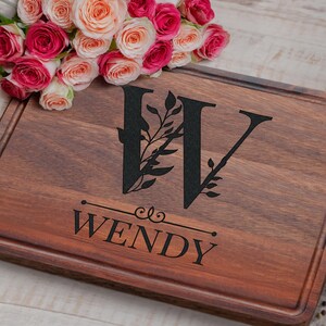 Personalized Cutting Board, Bridal Shower Gift, Housewarming Gift, Anniversary Gift, Custom Wedding Gift, Gift for Mom, Gift for Couples
